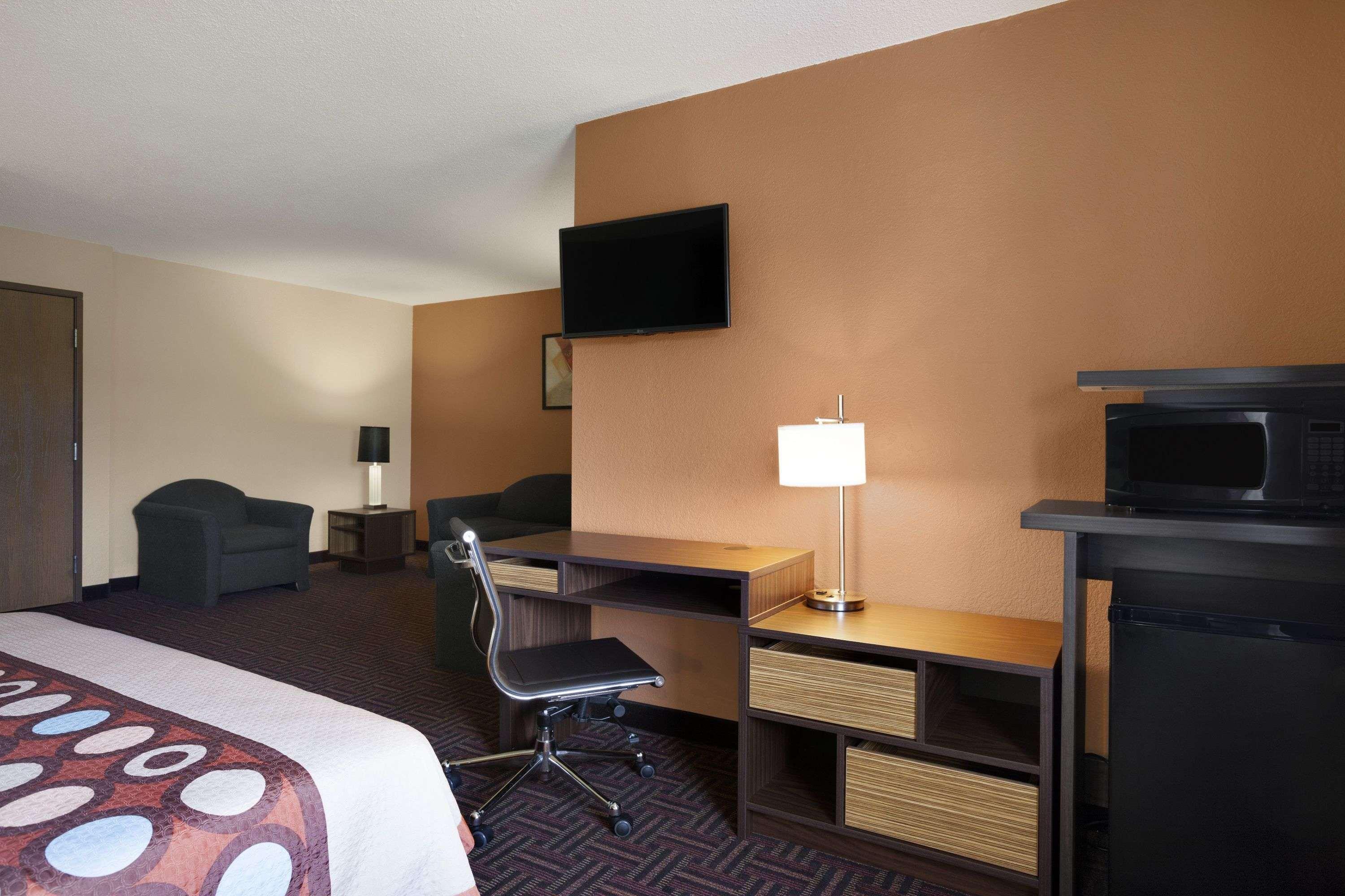 Super 8 By Wyndham Collinsville St. Louis Exterior foto