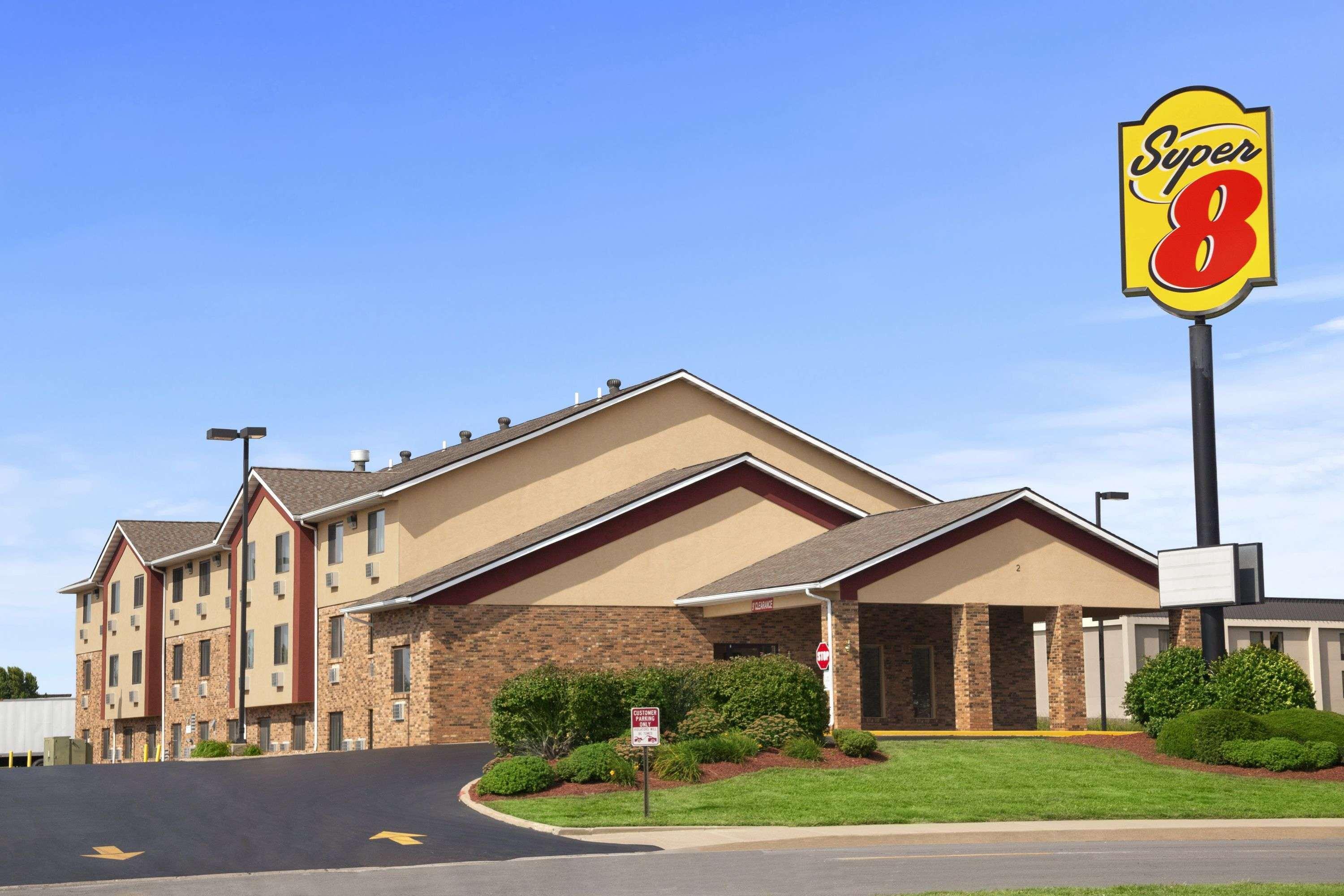 Super 8 By Wyndham Collinsville St. Louis Exterior foto