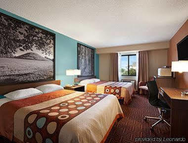 Super 8 By Wyndham Collinsville St. Louis Exterior foto