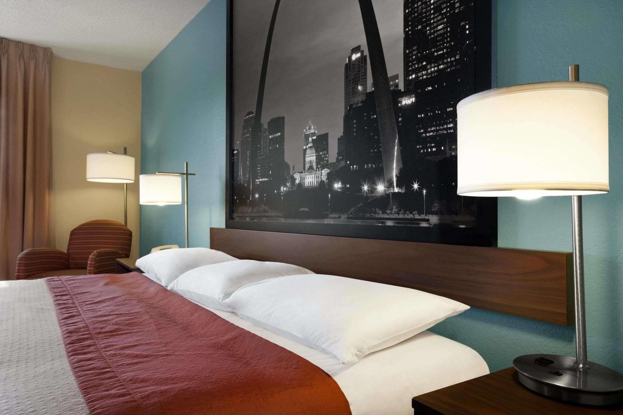Super 8 By Wyndham Collinsville St. Louis Exterior foto